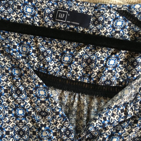 GAP Printed Long Sleeve Romper - Picture 7 of 7